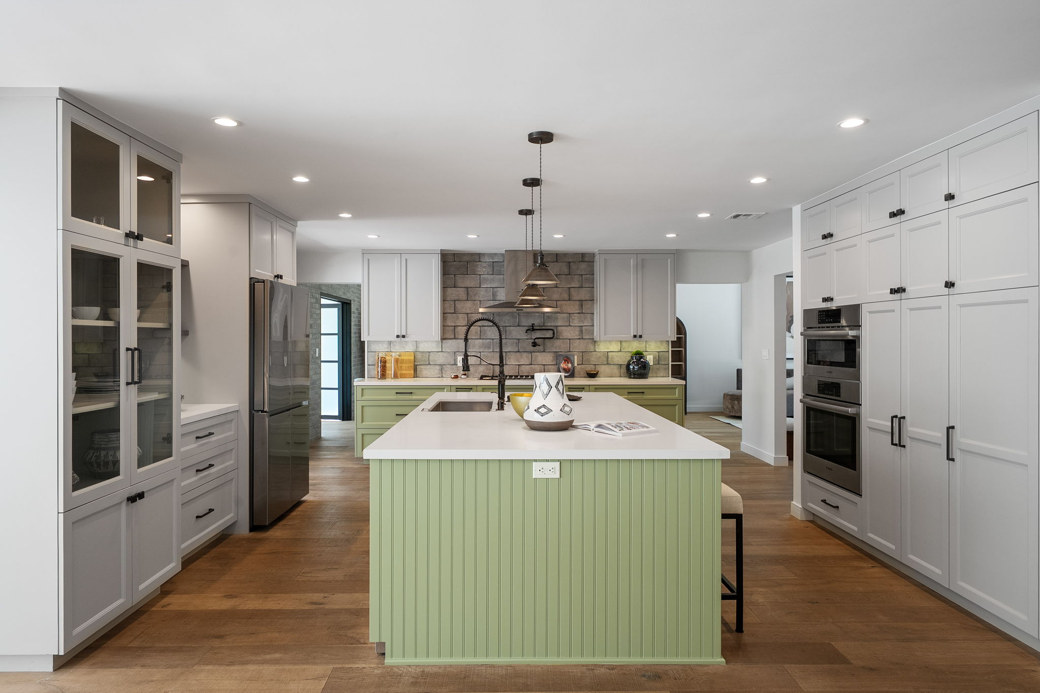 5146 N Maywood Avenue-40
