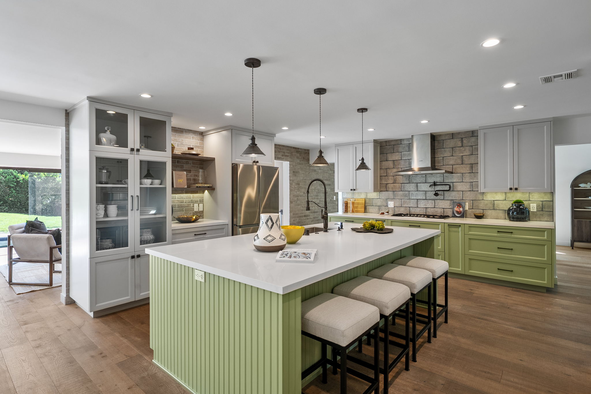 5146 N Maywood Avenue-42