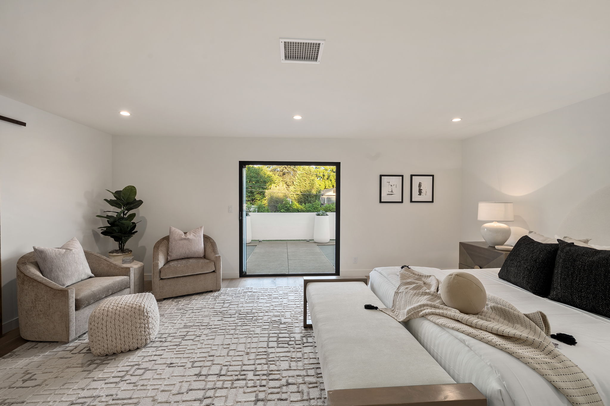 5146 N Maywood Avenue-138