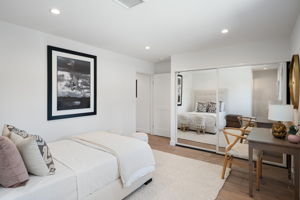 5146 N Maywood Avenue-73