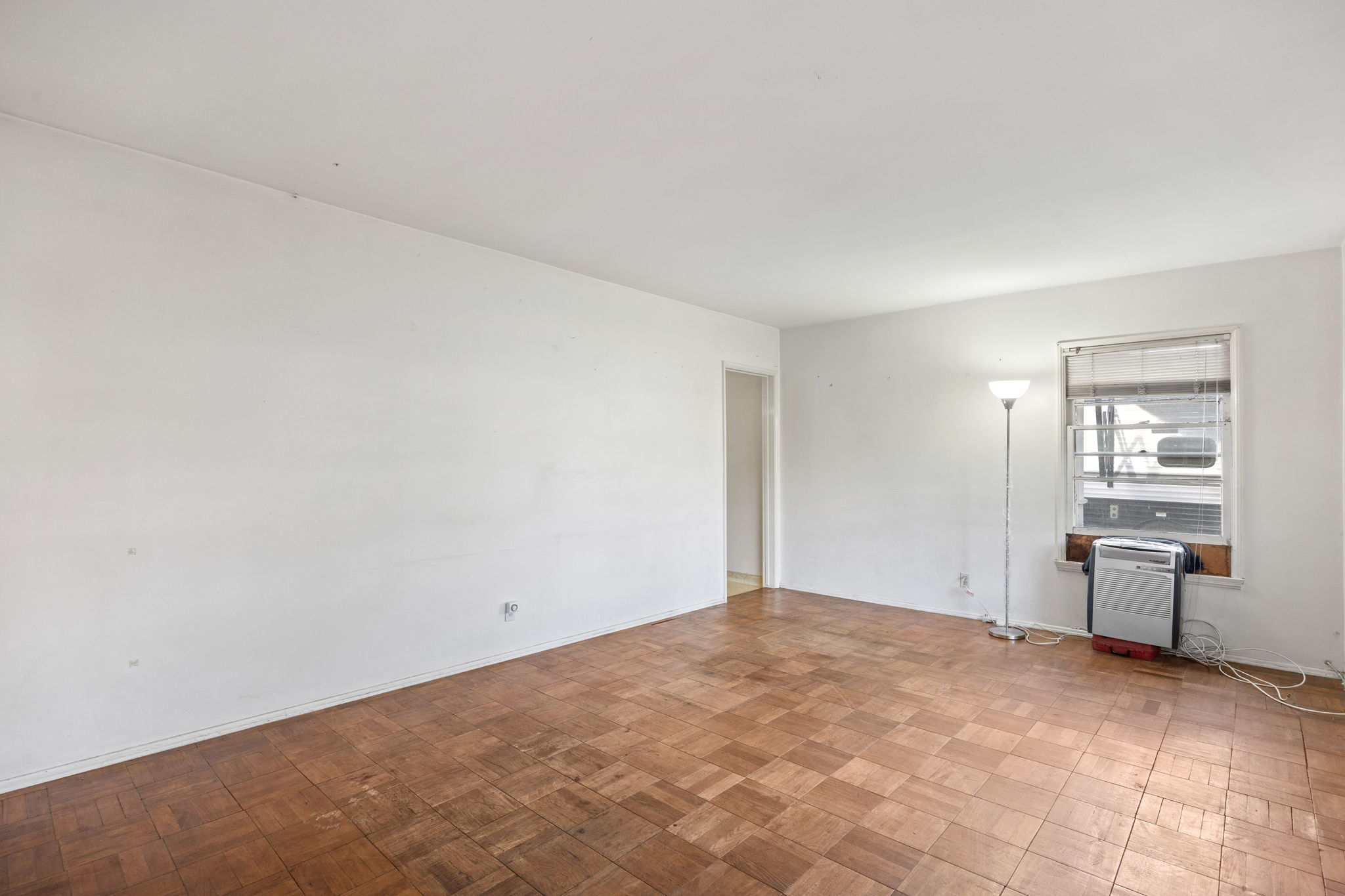 5147 Garden Grove Avenue-4