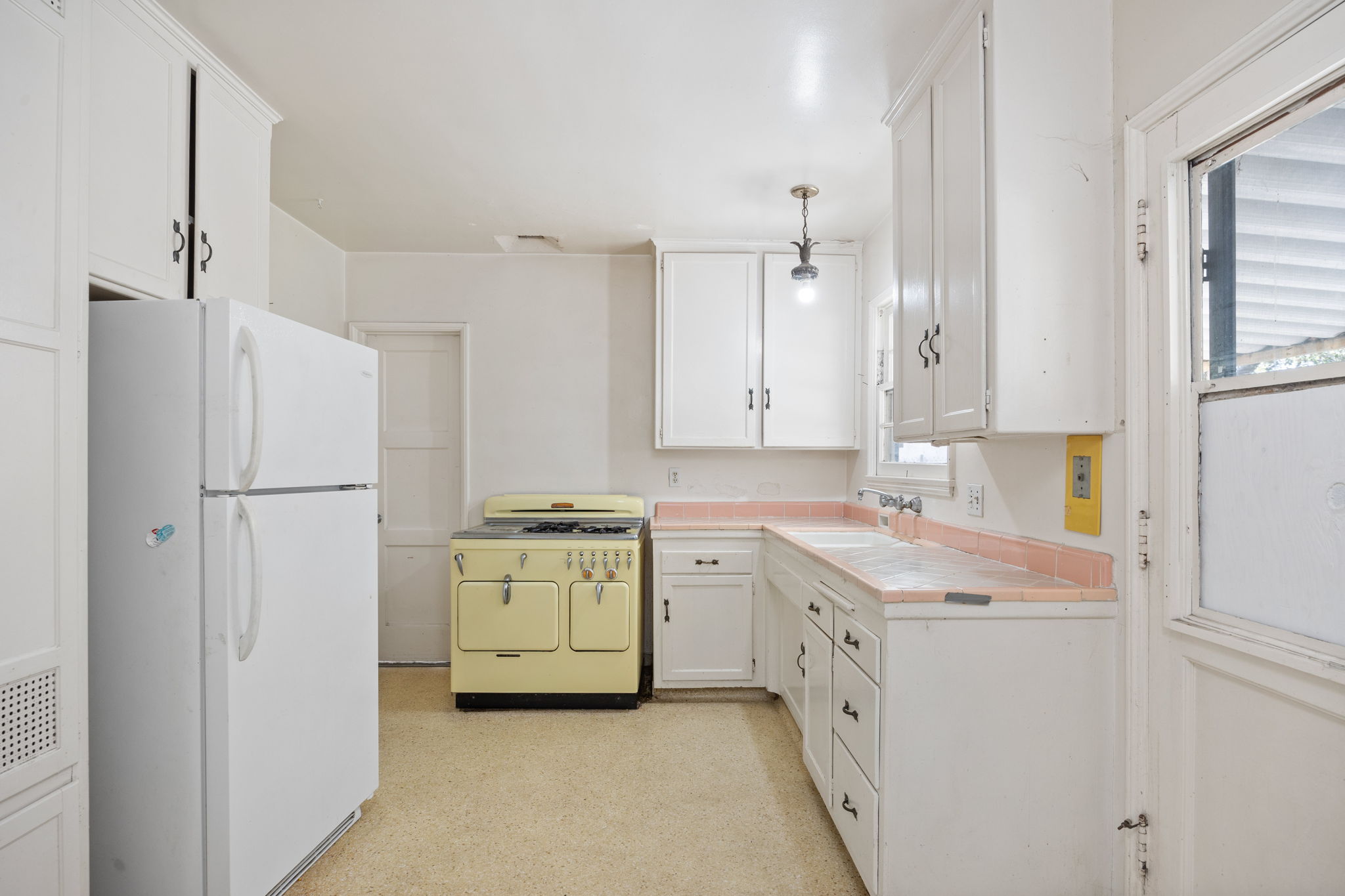 5147 Garden Grove Avenue-8