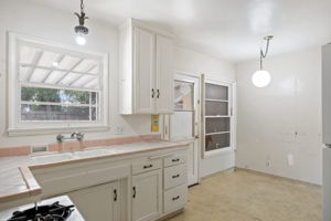 5147 Garden Grove Avenue-9