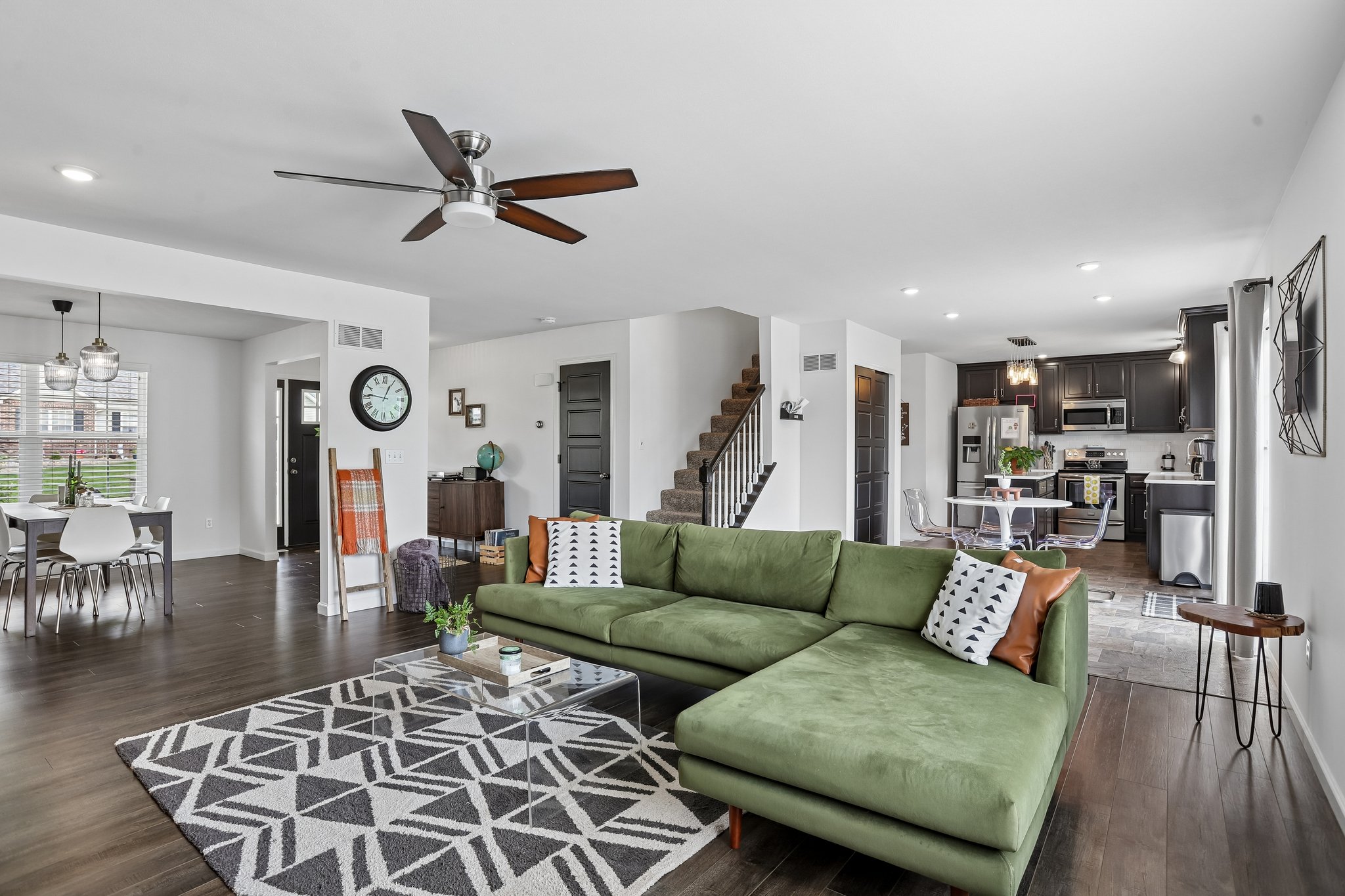Seckman Ridge Way-S2705-010.jpg