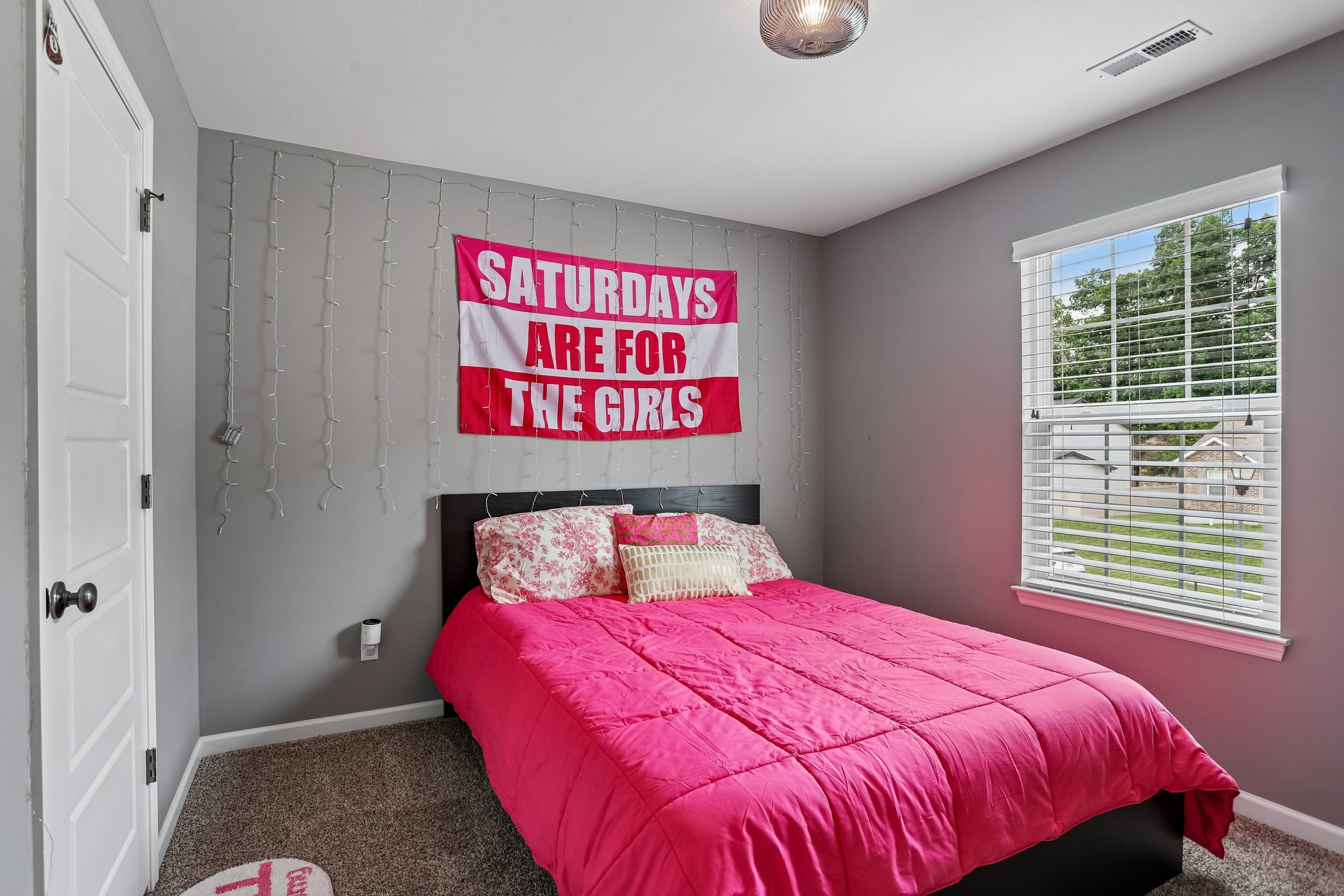 Seckman Ridge Way-S2705-025.jpg