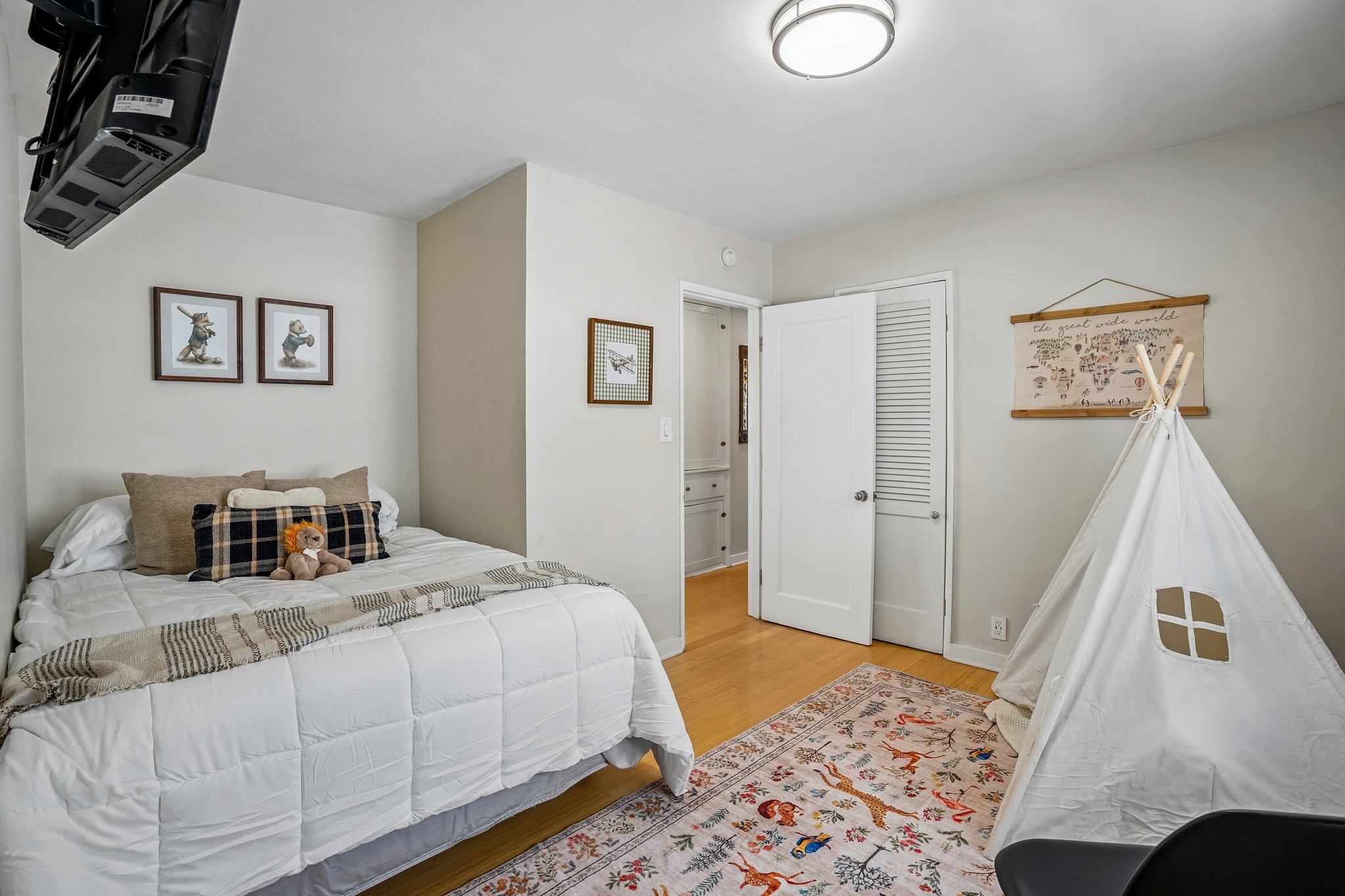 24th St-S1410-022.jpg