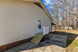  Photo 48
