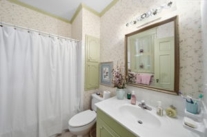 Downstairs Full Bath