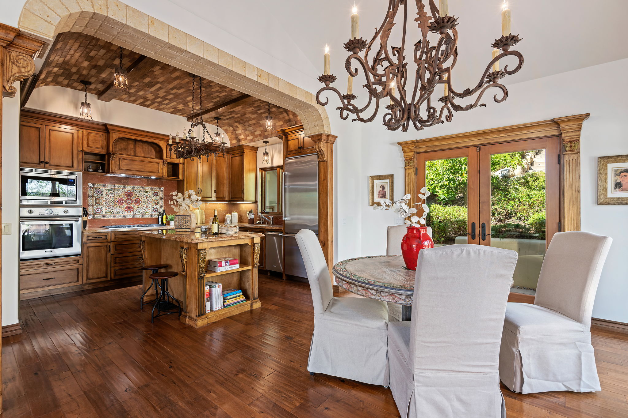 13 - Dining - Kitchen