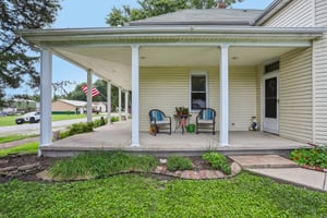 E 3rd North St-S2606-004.jpg