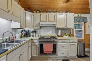 E 3rd North St-S2606-016.jpg