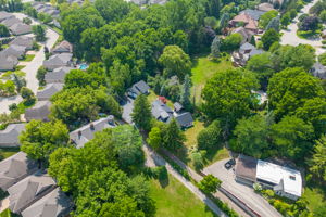  Photo 0