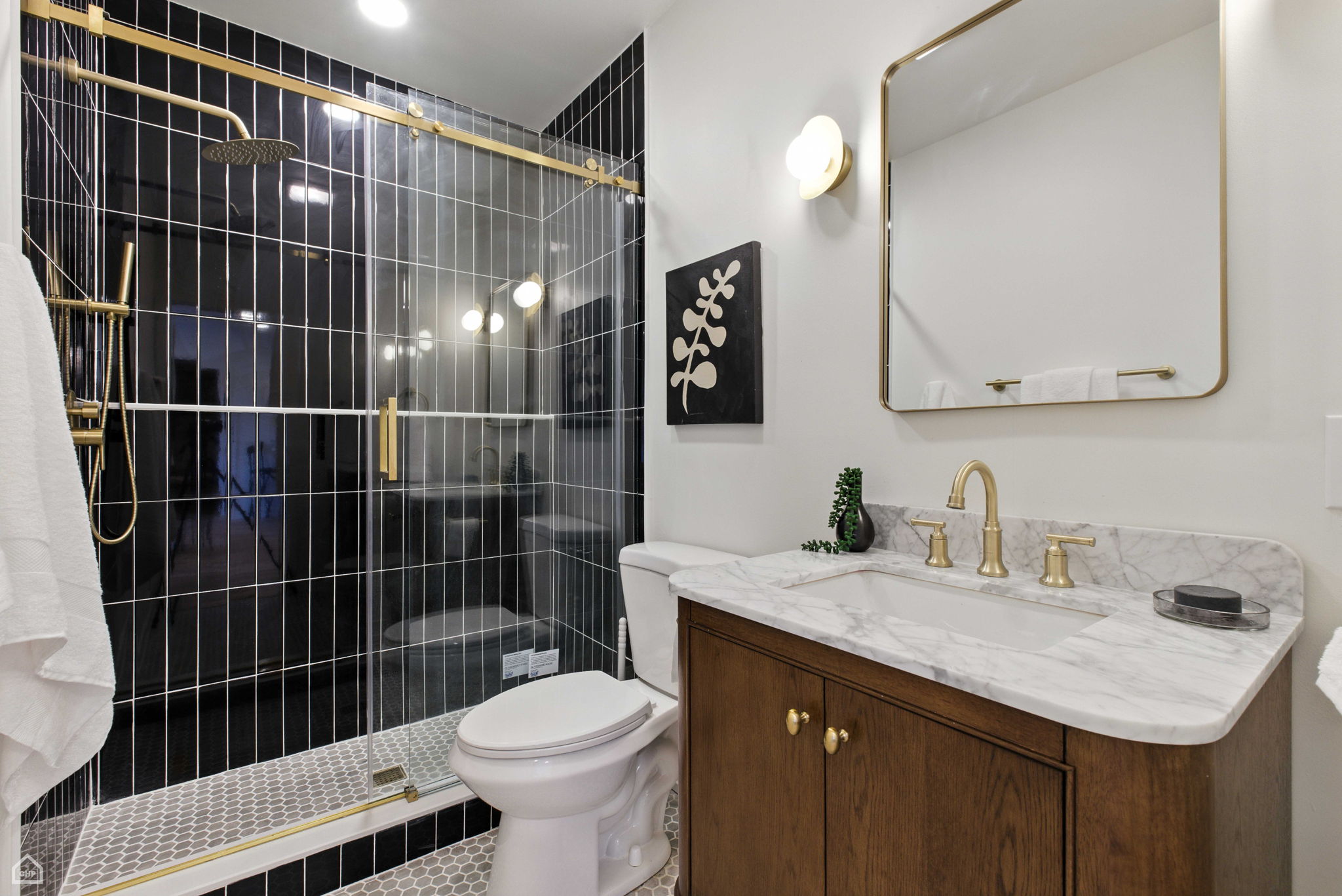 515 N Noble St 308_006