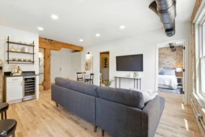 515 N Noble St 308_009