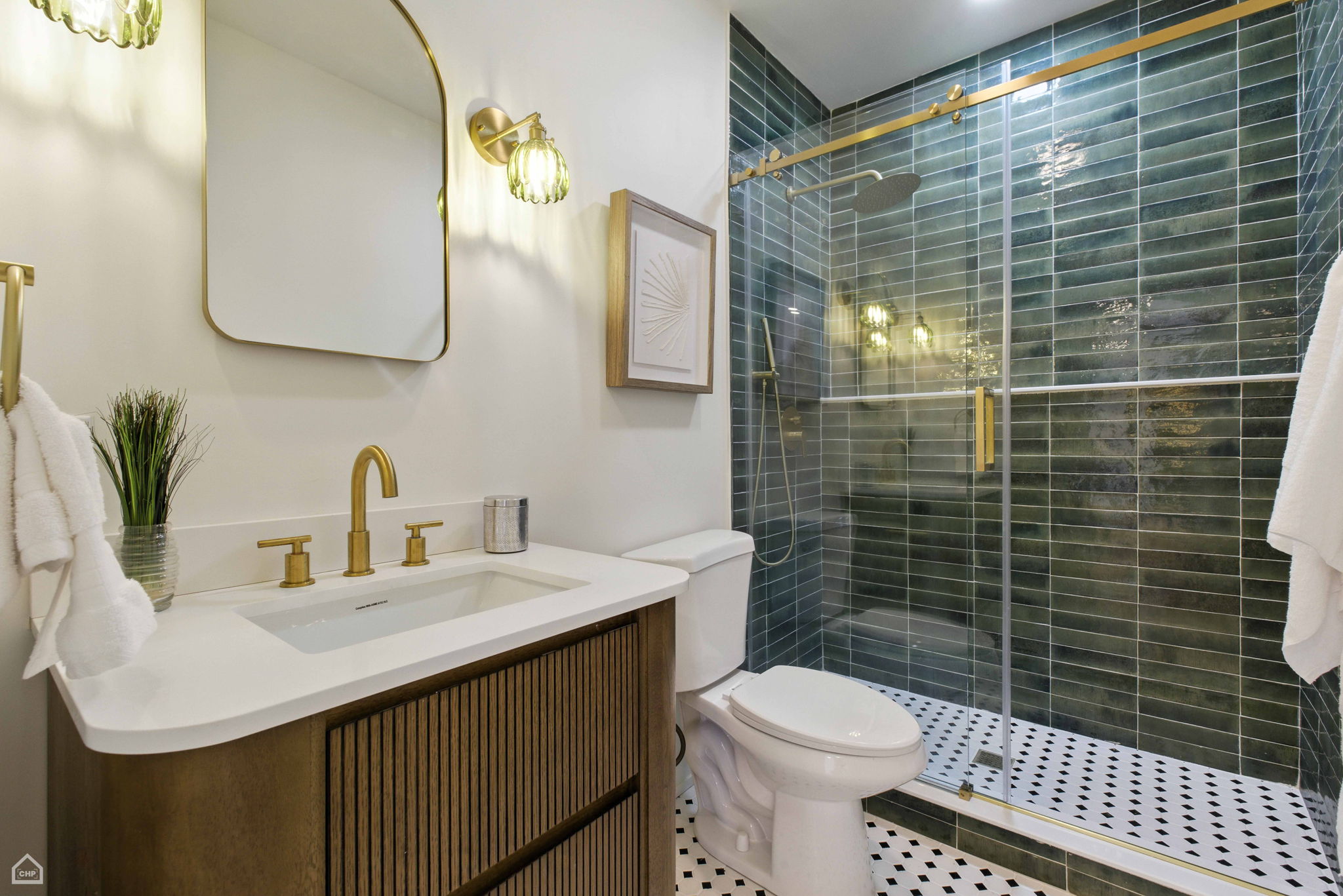515 N Noble St 306_015