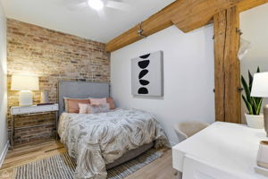 515 N Noble St 306_011