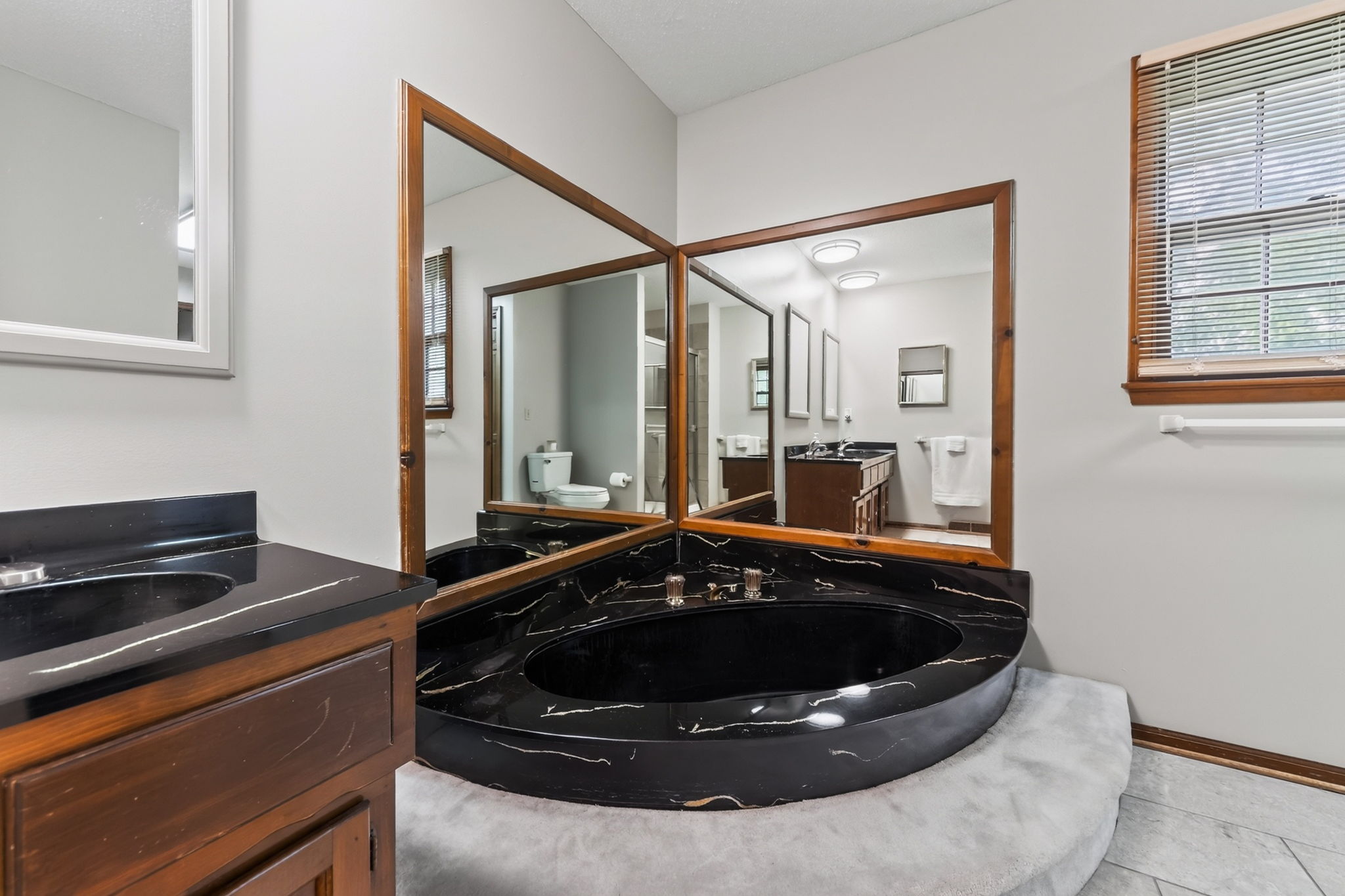 515 NW 43rd Terrace-044