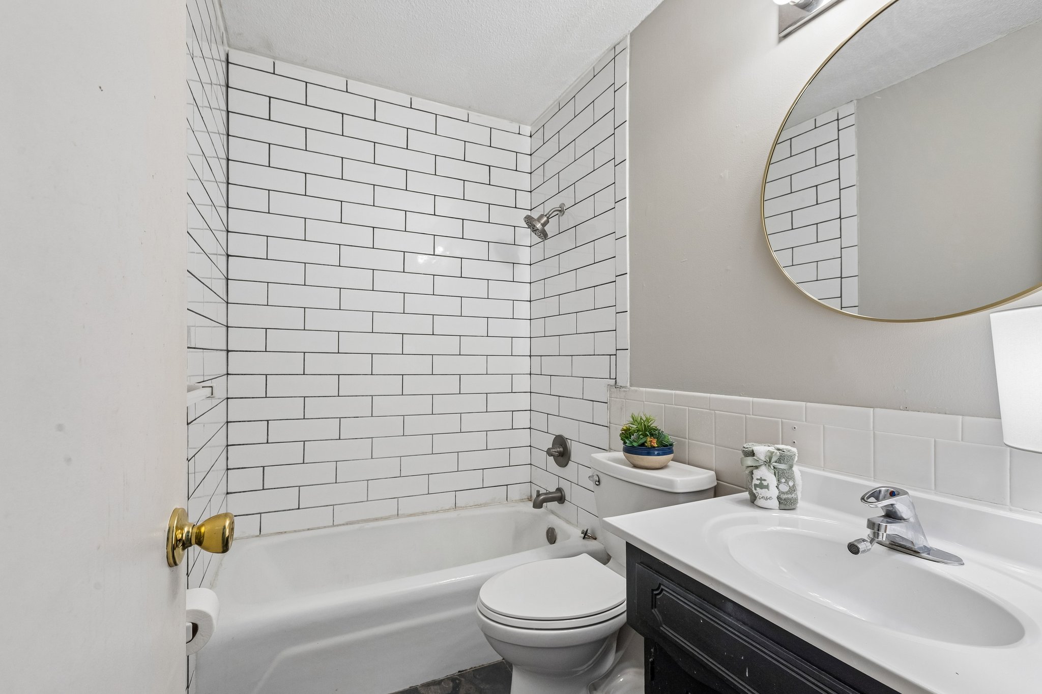 8984 - 515 S Cardinal Dr_020.jpg