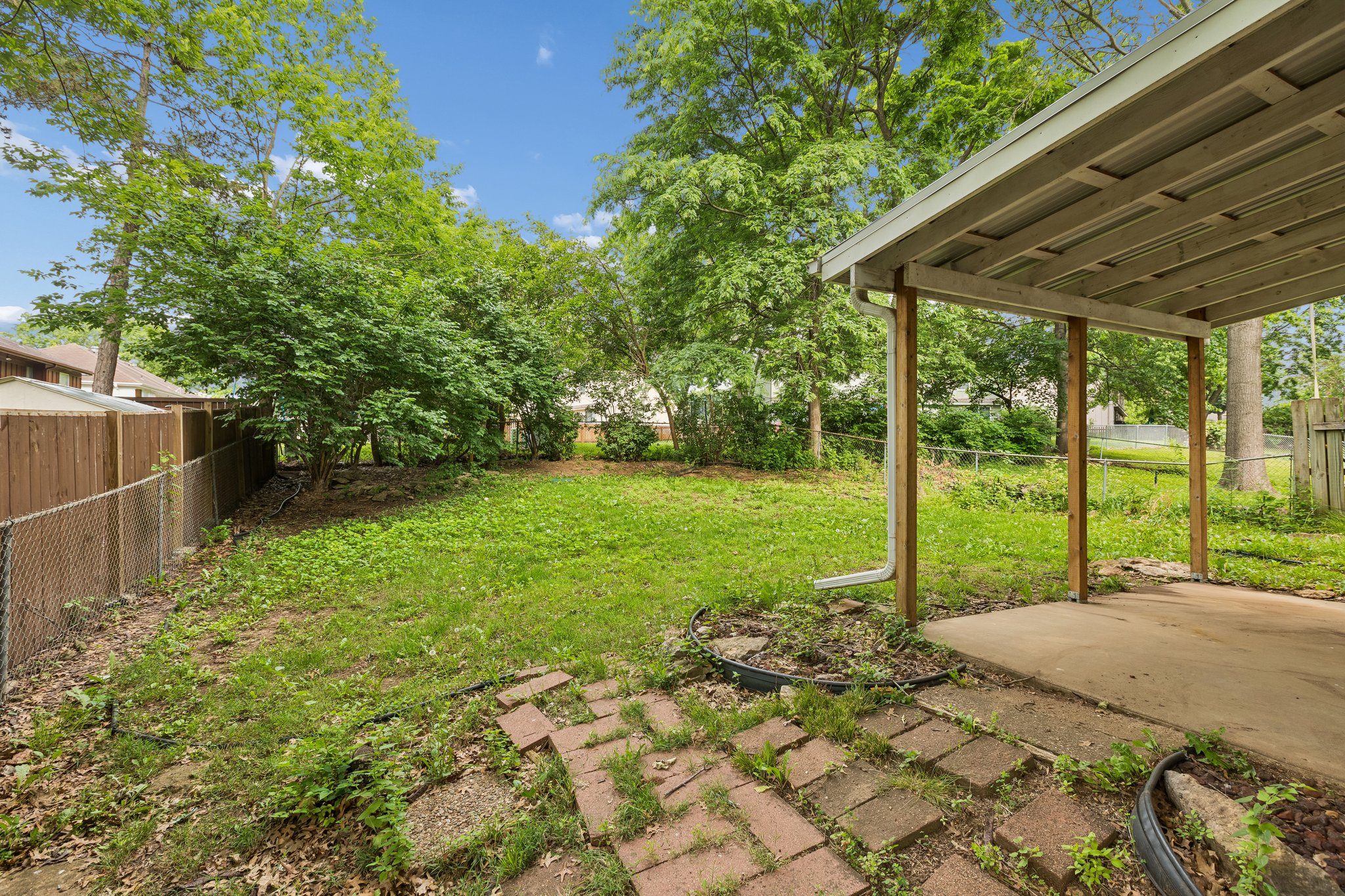 8984 - 515 S Cardinal Dr_029.jpg