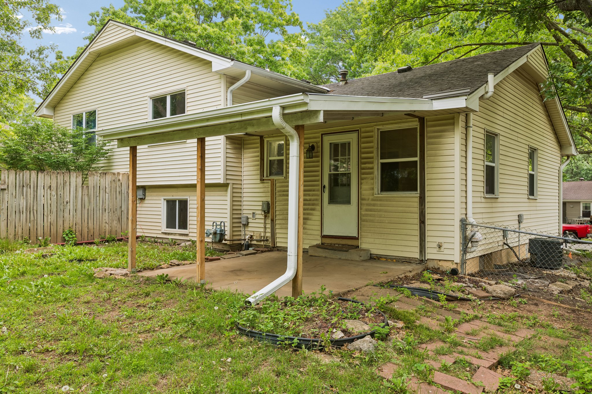 8984 - 515 S Cardinal Dr_030.jpg