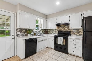 8984 - 515 S Cardinal Dr_012.jpg