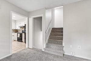 8984 - 515 S Cardinal Dr_024.jpg