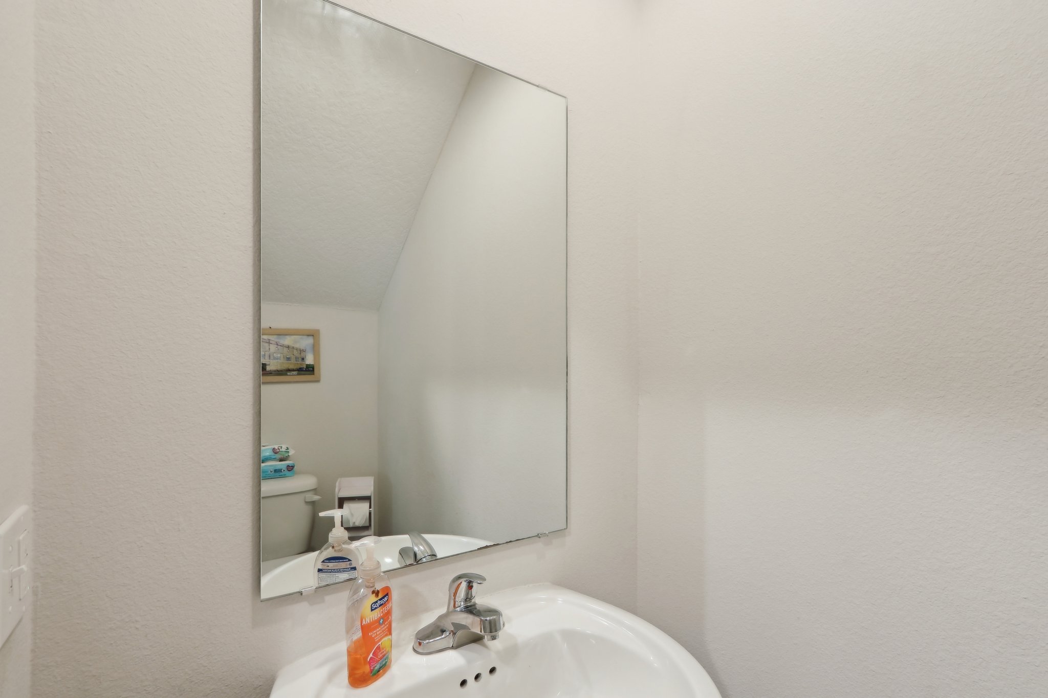 S Woodlawn St-2504-016.jpg