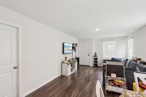 S Woodlawn St-2504-007.jpg