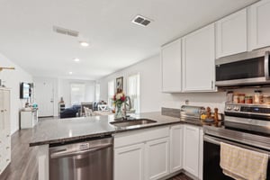 S Woodlawn St-2504-011.jpg
