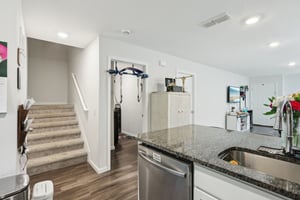 S Woodlawn St-2504-014.jpg