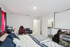 S Woodlawn St-2504-023.jpg