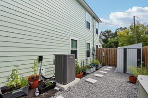 S Woodlawn St-2504-032.jpg