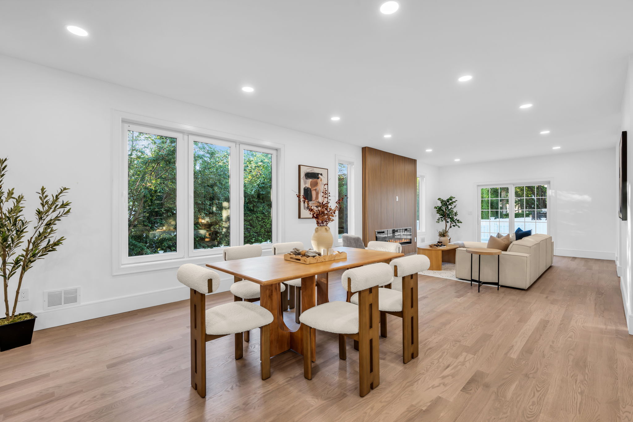 Kitchen Breakfast Area