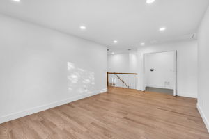 Den Area
