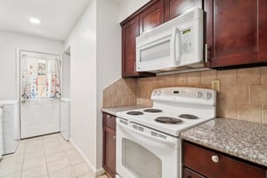 Tallowood Rd 51-S1008-008.jpg