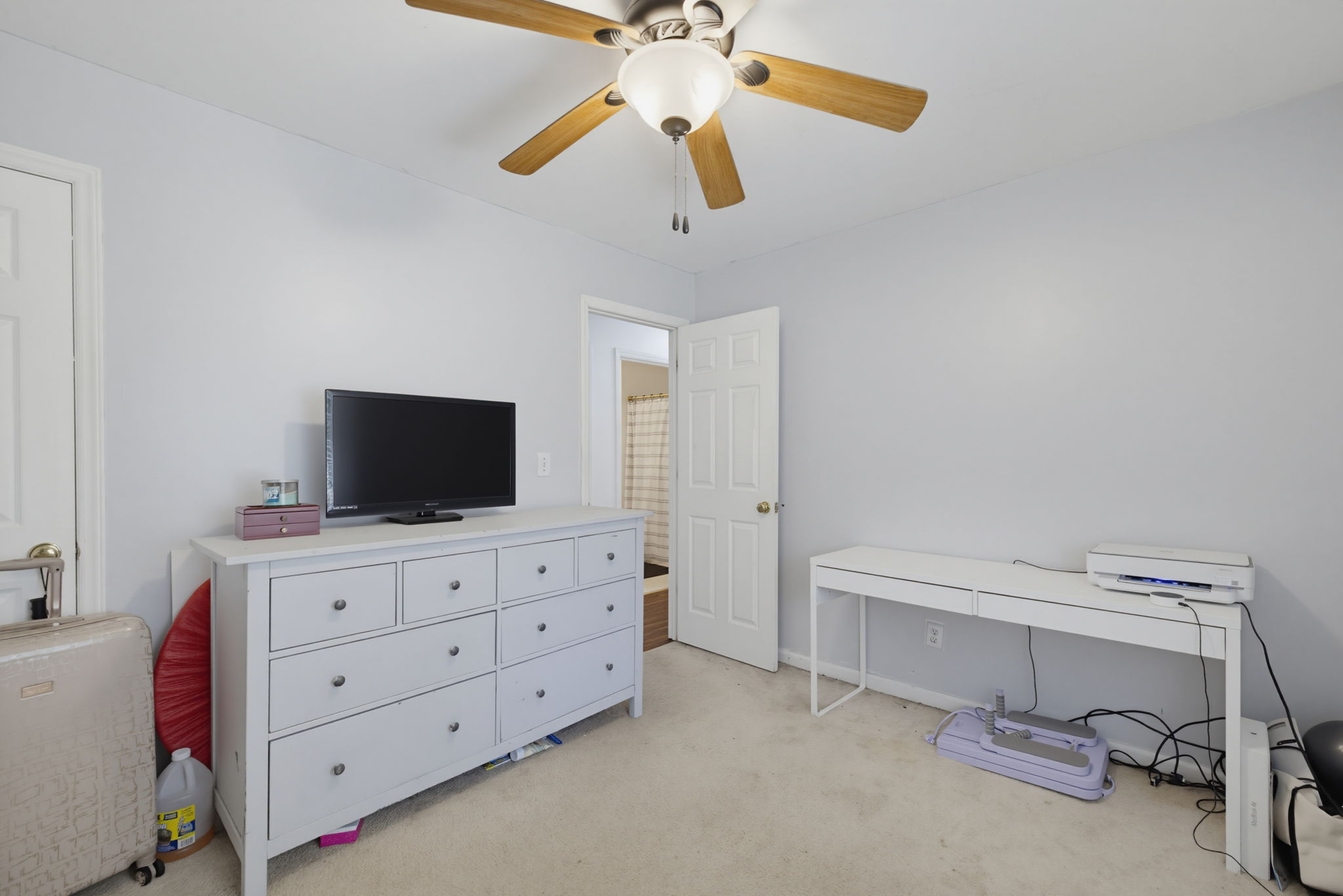 515 W Decatur St-20