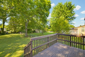 515 W Decatur St-25