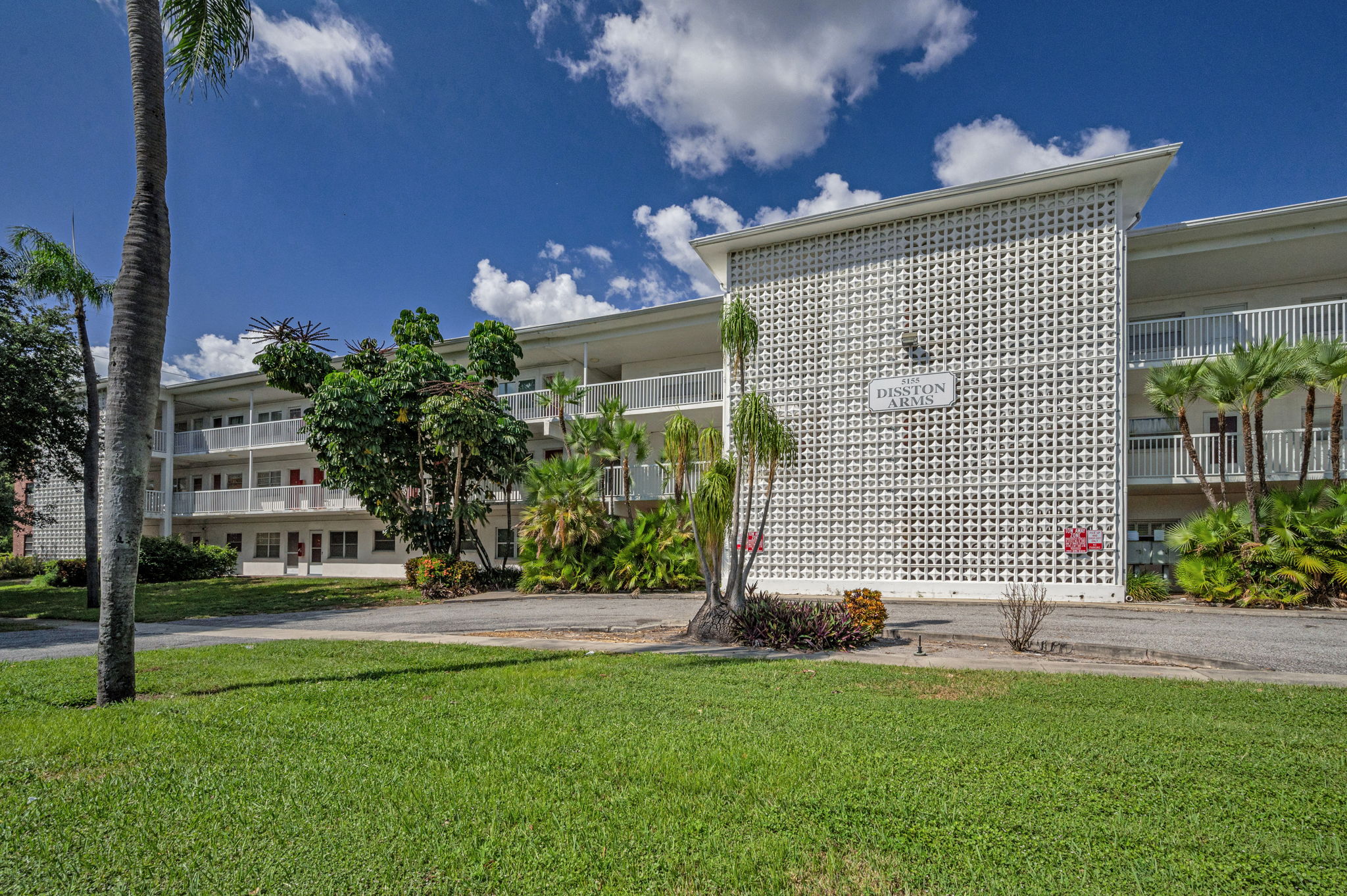 Front Exterior1