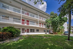 Front Exterior5