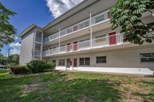 Front Exterior11