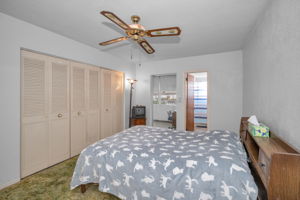 Primary Bedroom1b