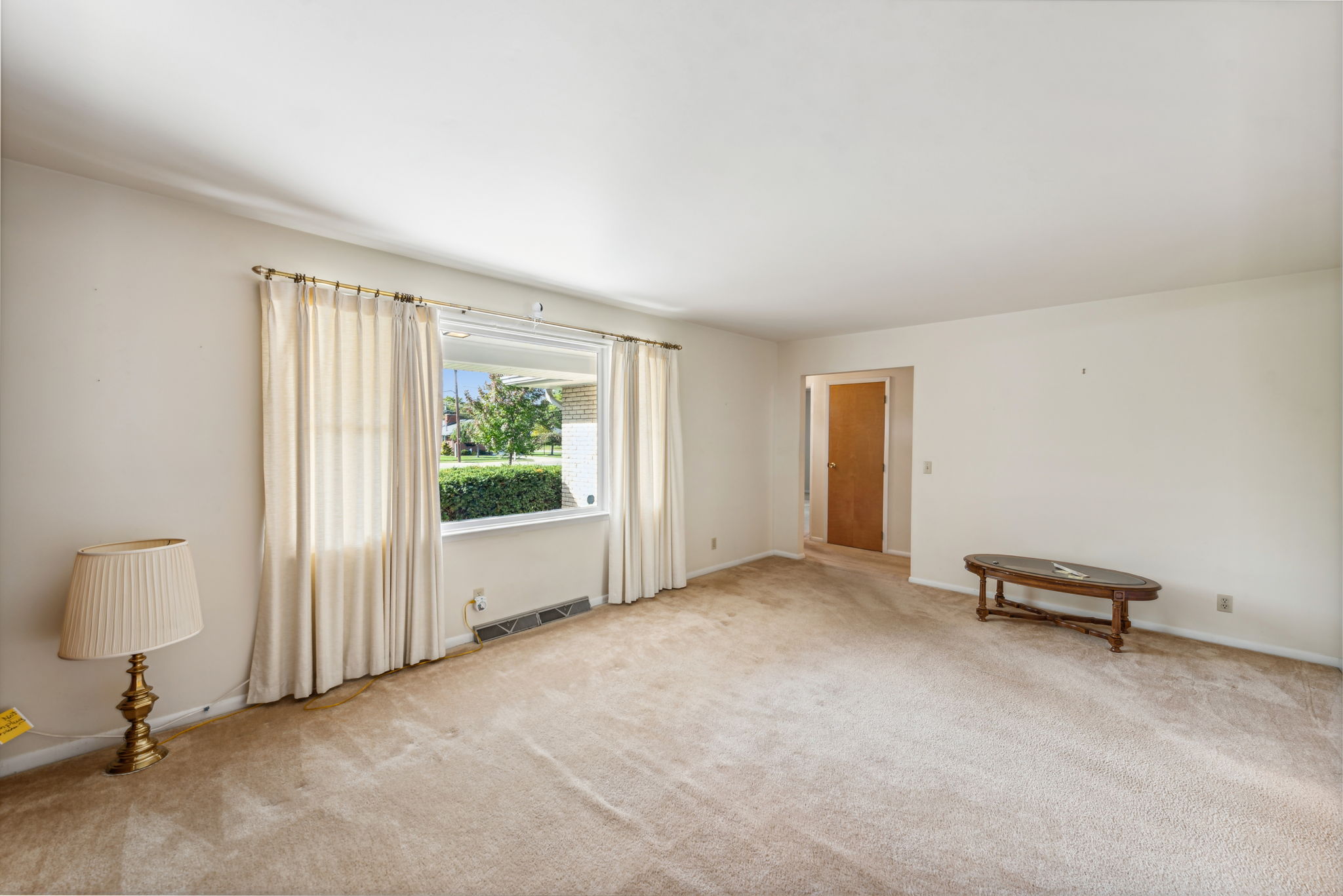 13_Interior