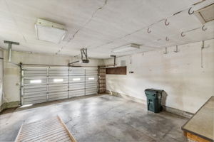 29_Interior