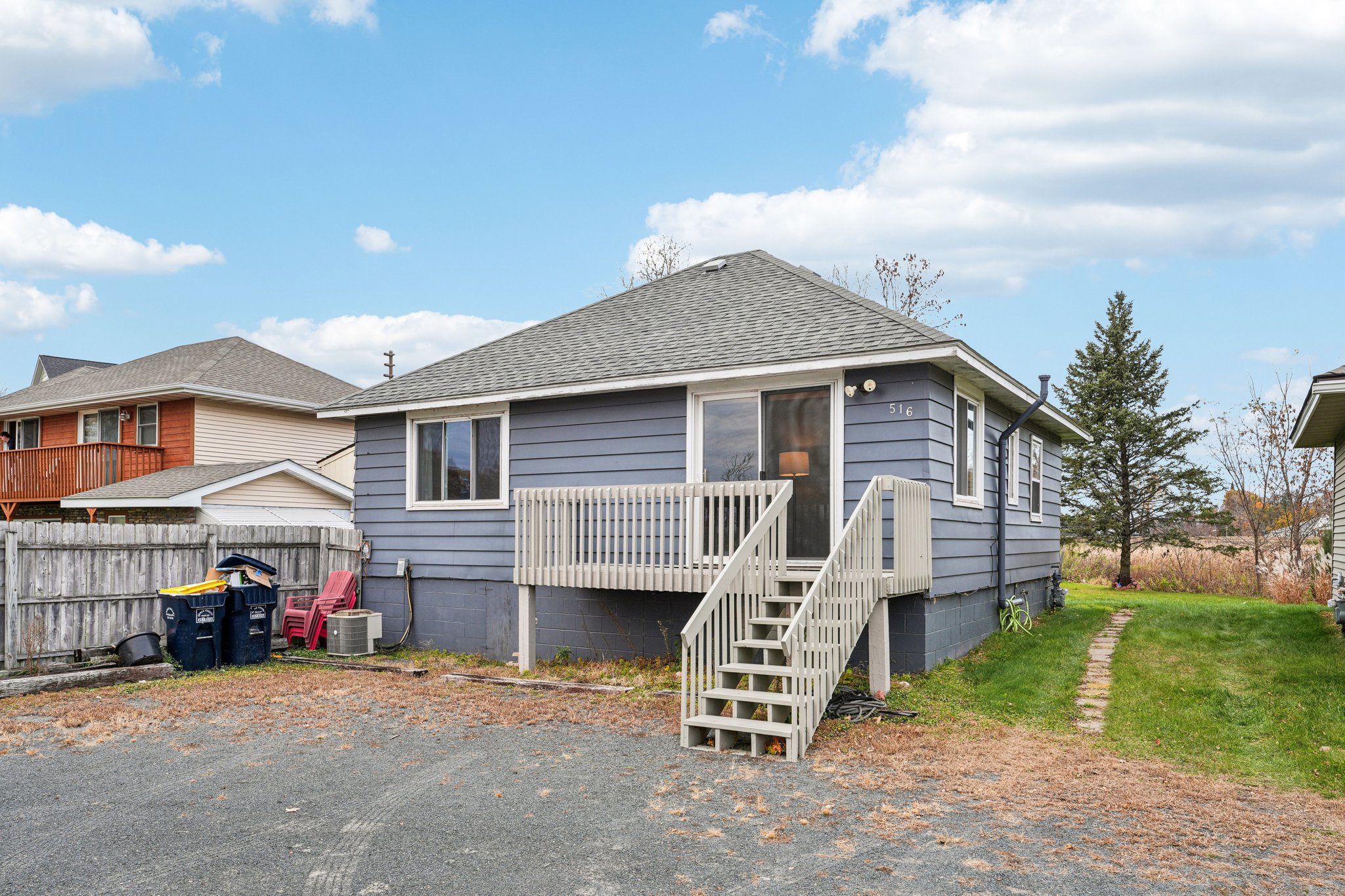 & 520 Park Island Rd-S0511-002.jpg