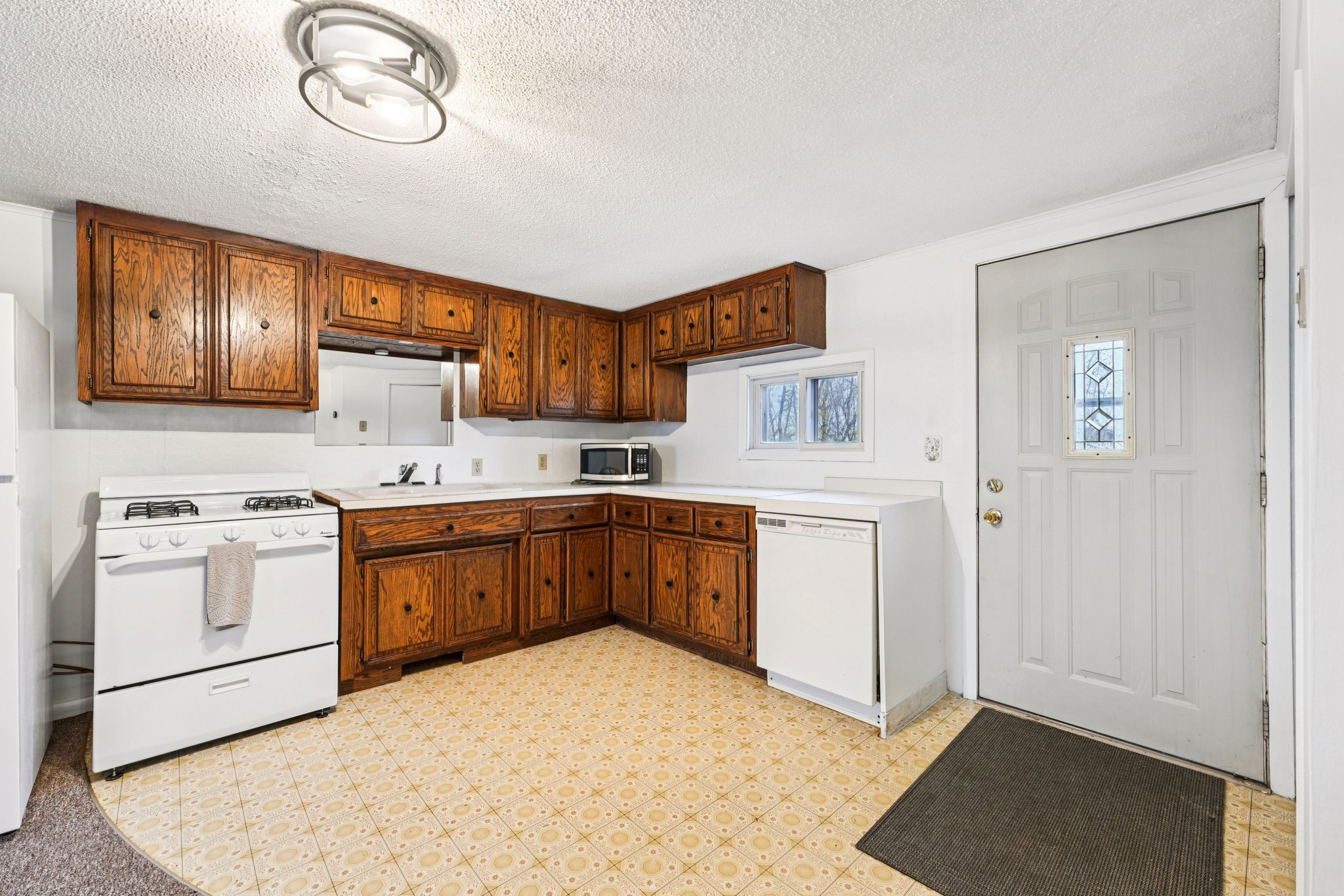 & 520 Park Island Rd-S0511-020.jpg