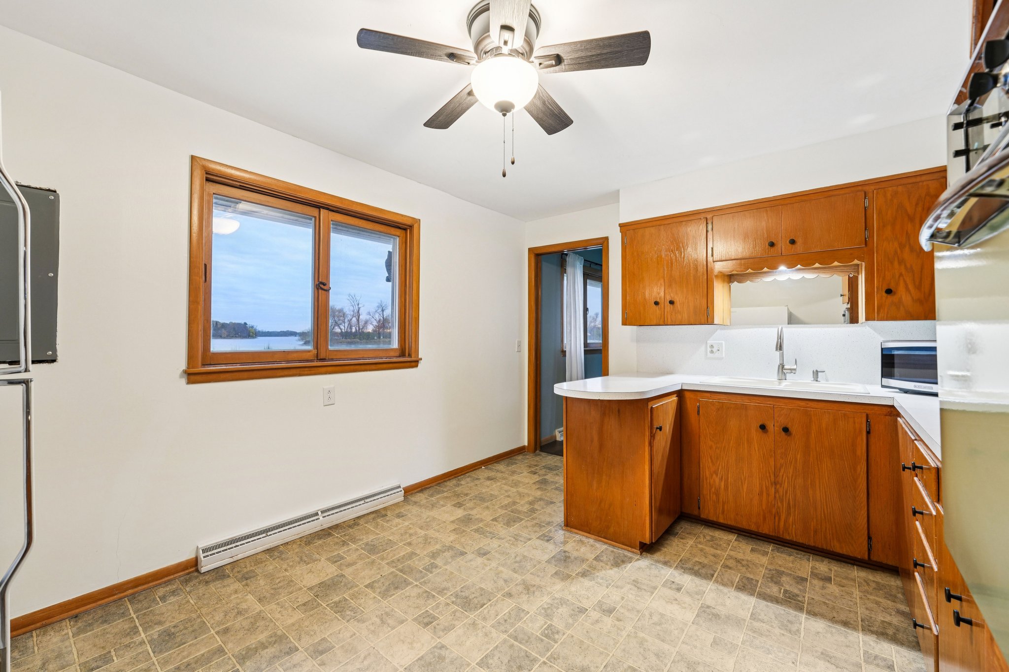 & 520 Park Island Rd-S0511-025.jpg