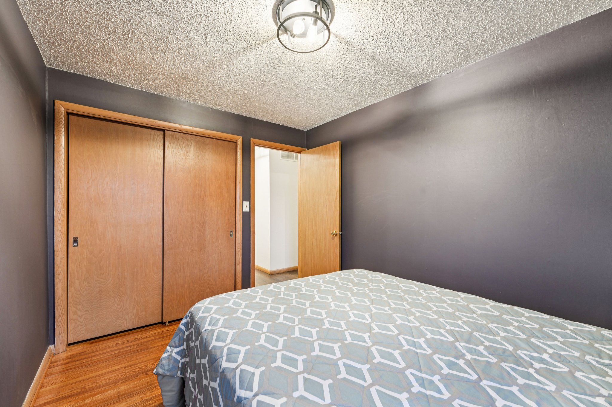 & 520 Park Island Rd-S0511-040.jpg