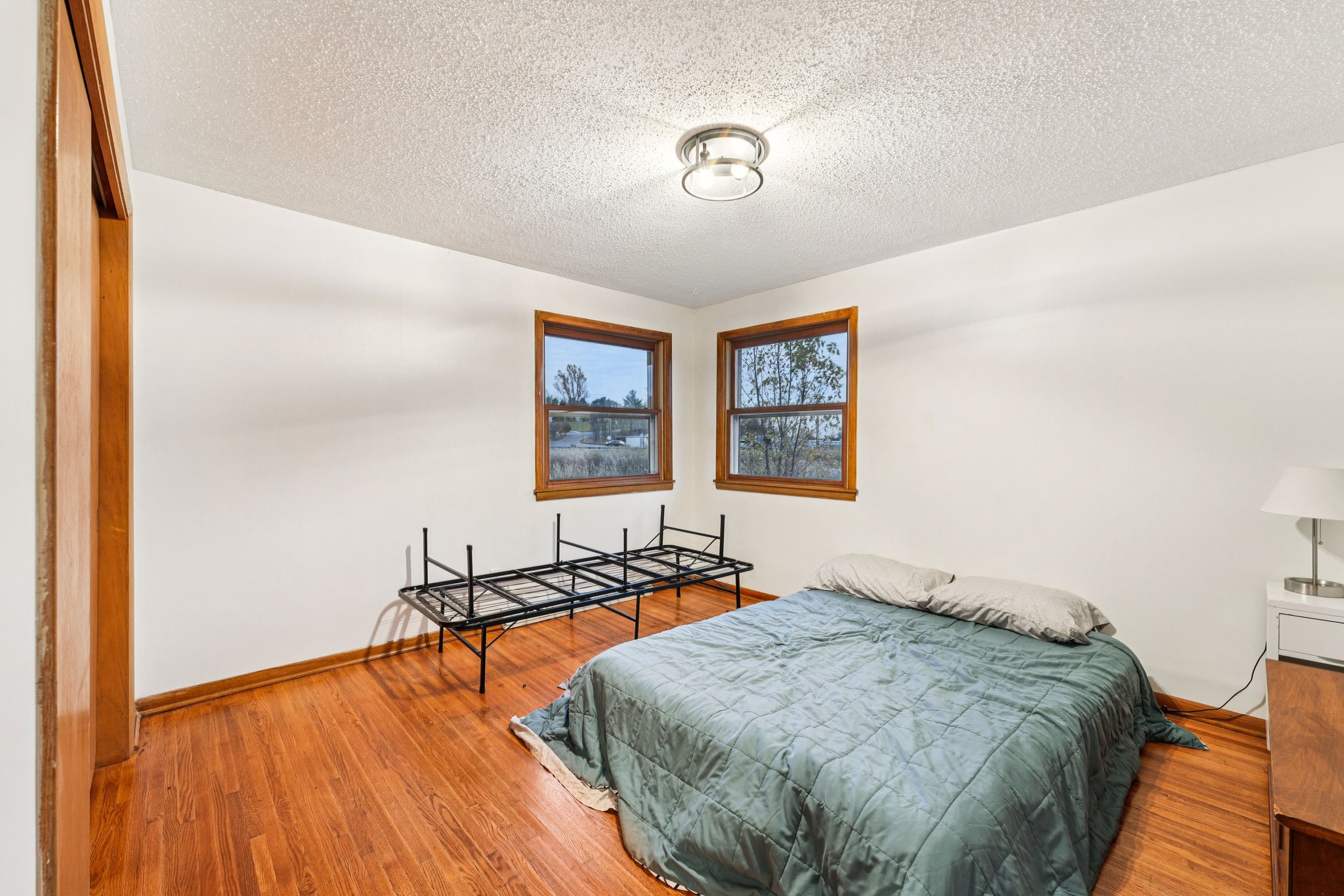 & 520 Park Island Rd-S0511-041.jpg