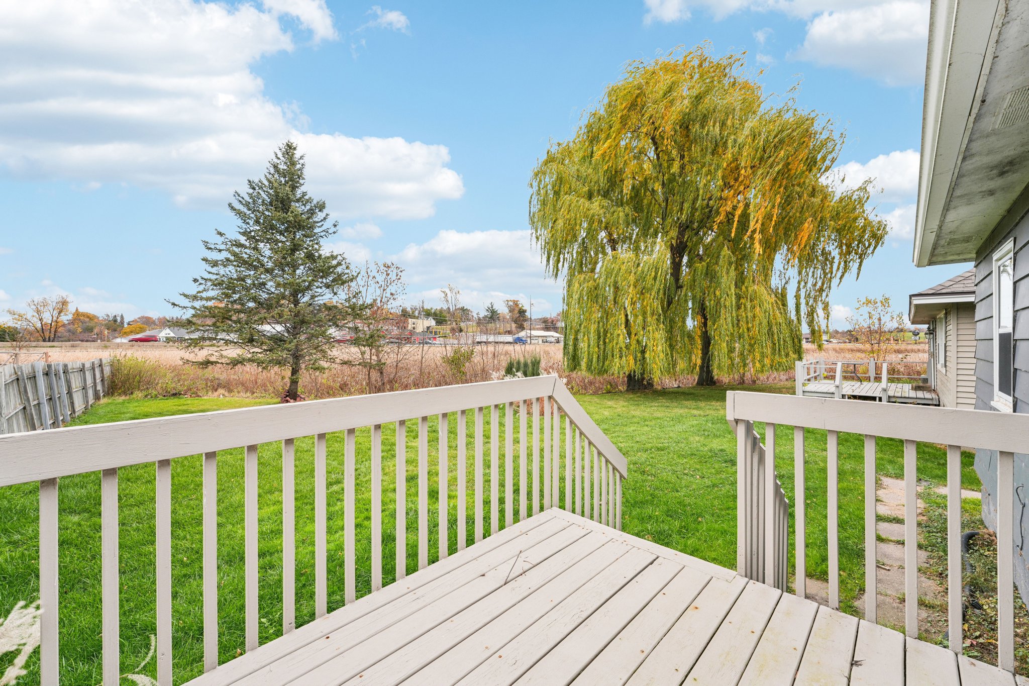 & 520 Park Island Rd-S0511-054.jpg