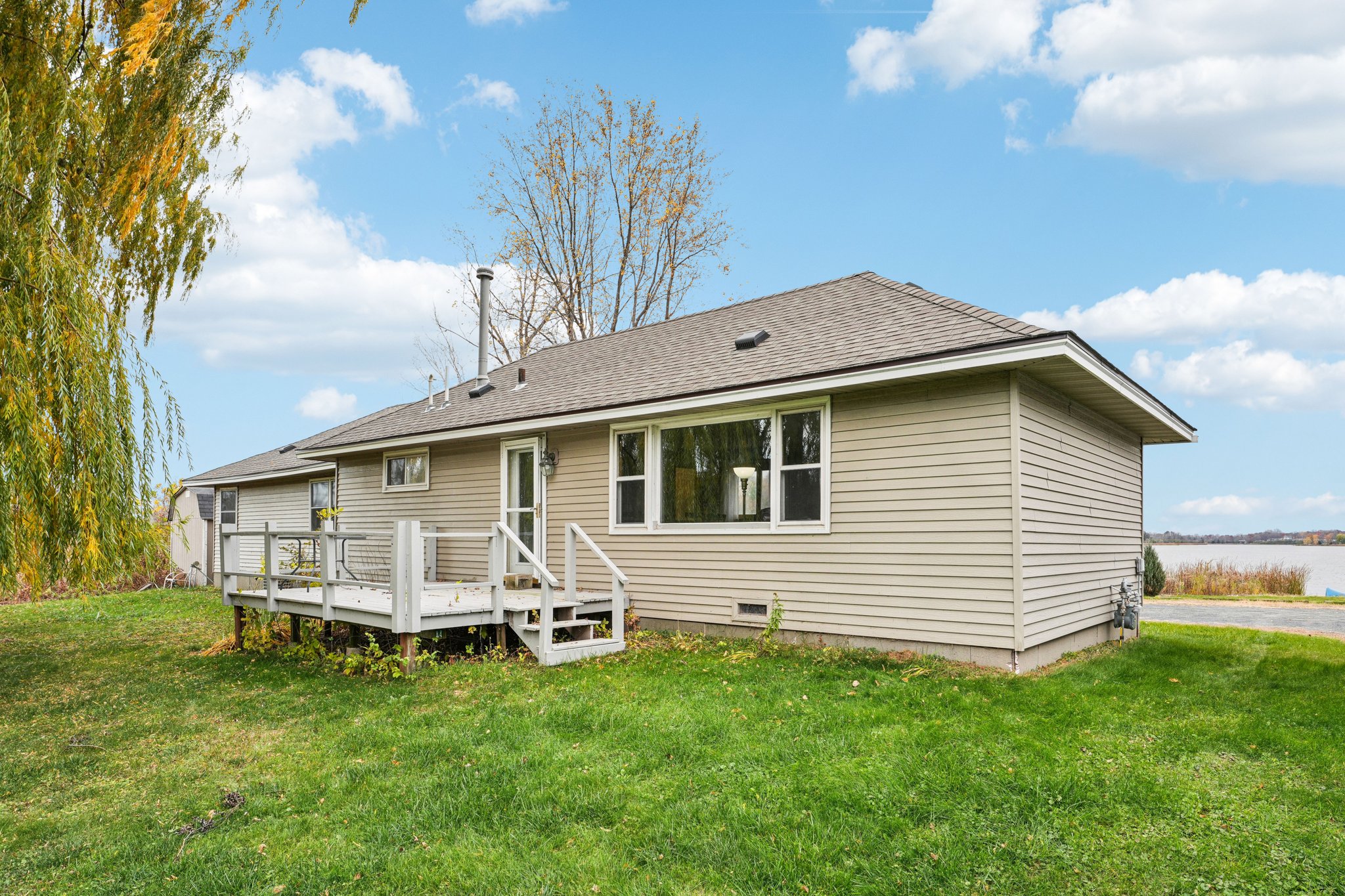 & 520 Park Island Rd-S0511-055.jpg